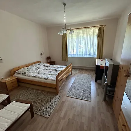 Oeroemvoelgy Vendeghaz Bozsva