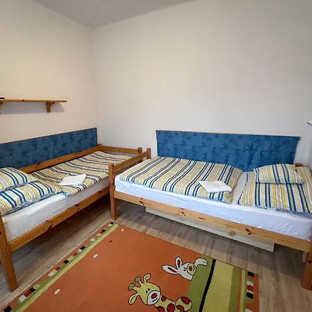 Guest house Oeroemvoelgy Vendeghaz